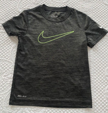 Nike Dri-fit Athletic Boy's Short Sleeve Shirt Size 5-6 years 6 Med 