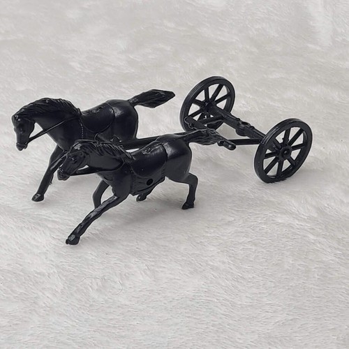 Vintage Plastic Two Horse Drawn Chariot Cart Wagon Two wheel Black Plastic - Picture 4 of 11