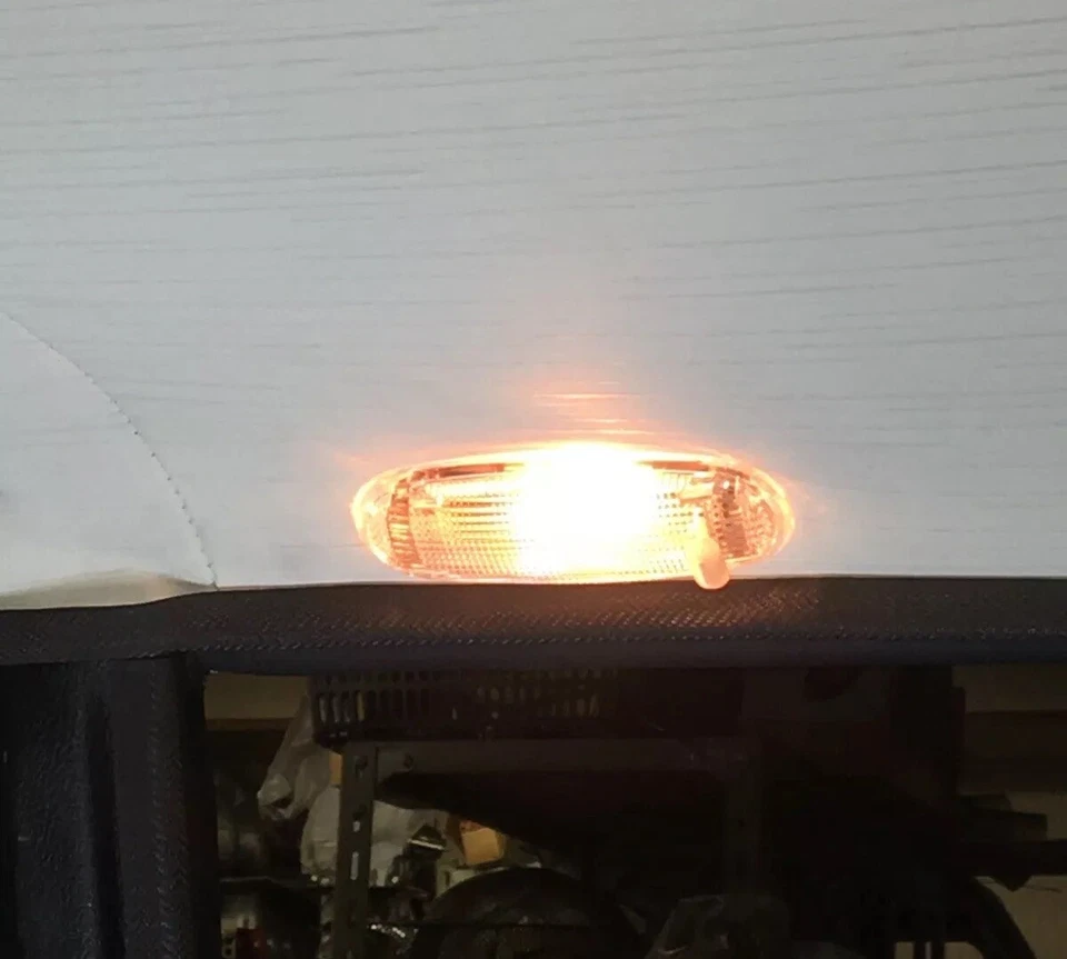 BMW E10 2002 INTERIOR DOME LIGHT BMW 1502 1600 1602 1802 Ceiling light inner - Image 3 of 3