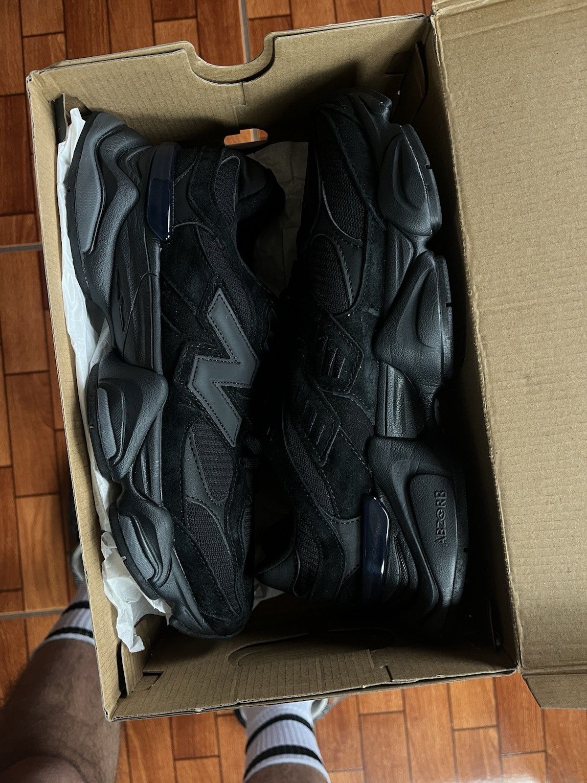 New Balance 9060 Triple Black Cat U9060BPM Women’s Men’s 5-12 thumbnail 8