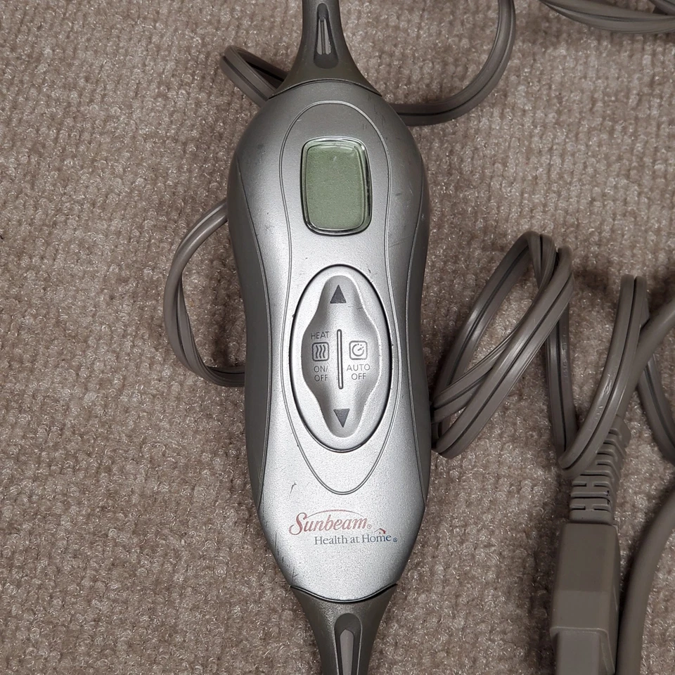 Controlador de almohadilla térmica SUNBEAM E12107 enchufe de 4 pines. Foto 2 de 4