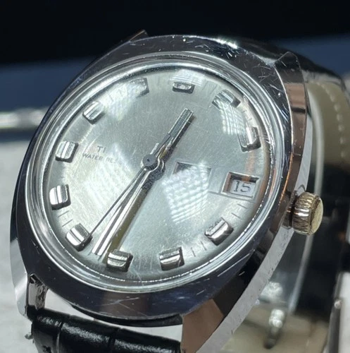 Vintage 1974 Timex Marlin - Day/Date - Ref 26950 02774 - Silver Dial - Runs Well