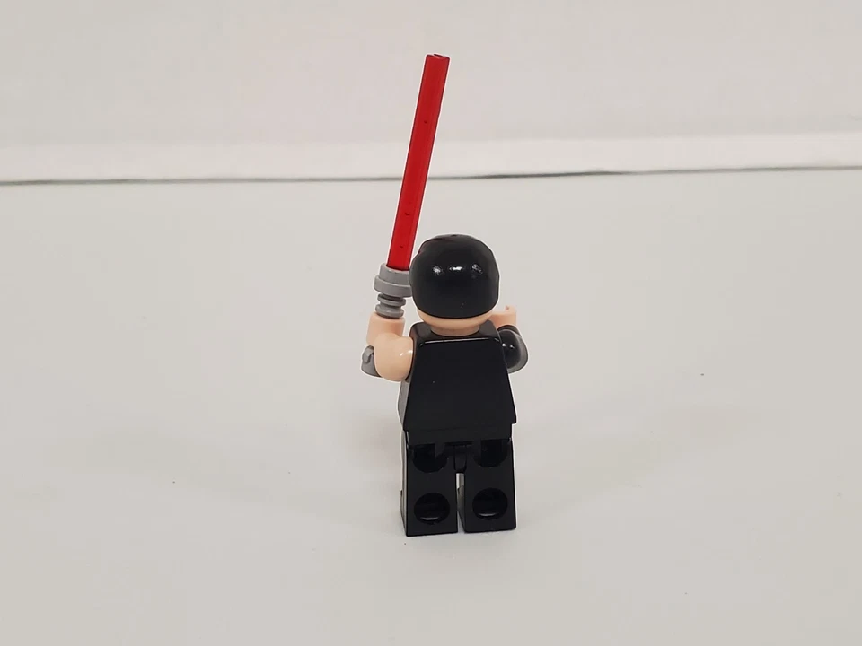 LEGO Star Wars Starkiller Galen Marek Minifigure SW0181 Darth Vader's Apprentice - Image 3 of 4