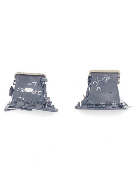 Par de aberturas externas tem uma pequena rachadura fabricante de equipamento original 2009 BMW 750LI - Imagem 2 de 4