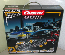 Carrera Rennbahn Porsche Carrera 911 GT3 RS + 911 Polizei Turbo Boost NEU + OVP