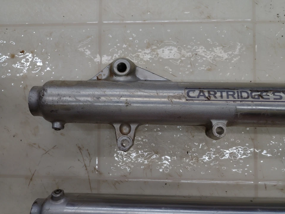 HORQUILLAS DELANTERAS XR 250 HONDA 1995 XR 250R 1995 Foto 3 de 4