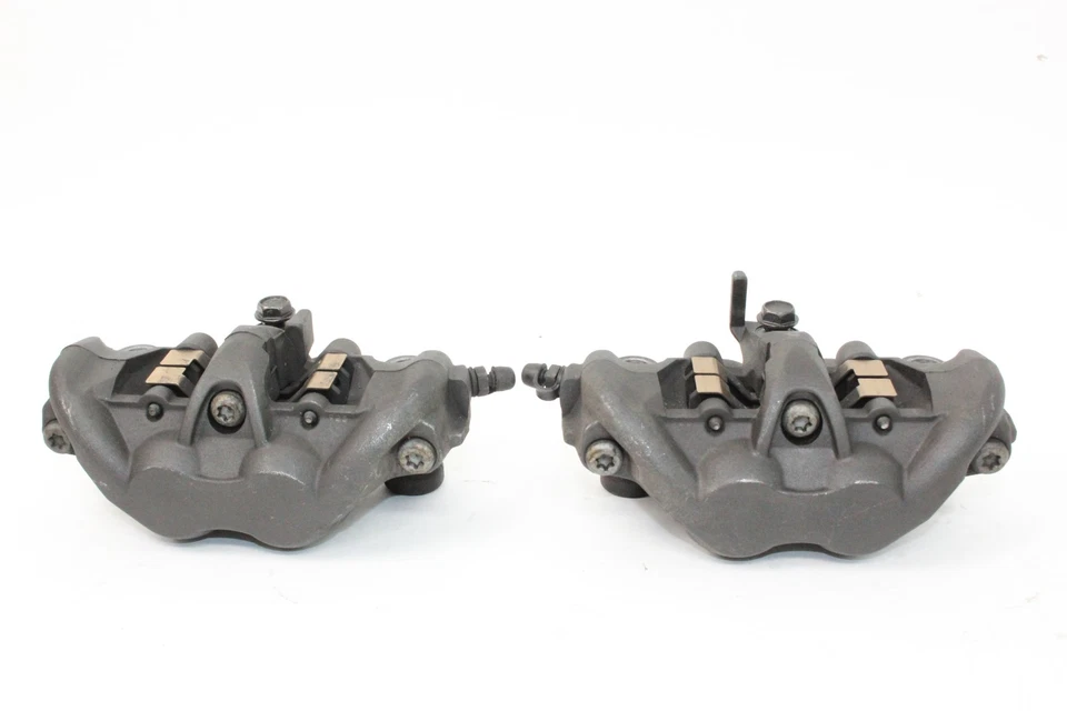 08-10 Juego de pinzas de freno delanteras Kawasaki Ninja ZX10R Foto 3 de 4