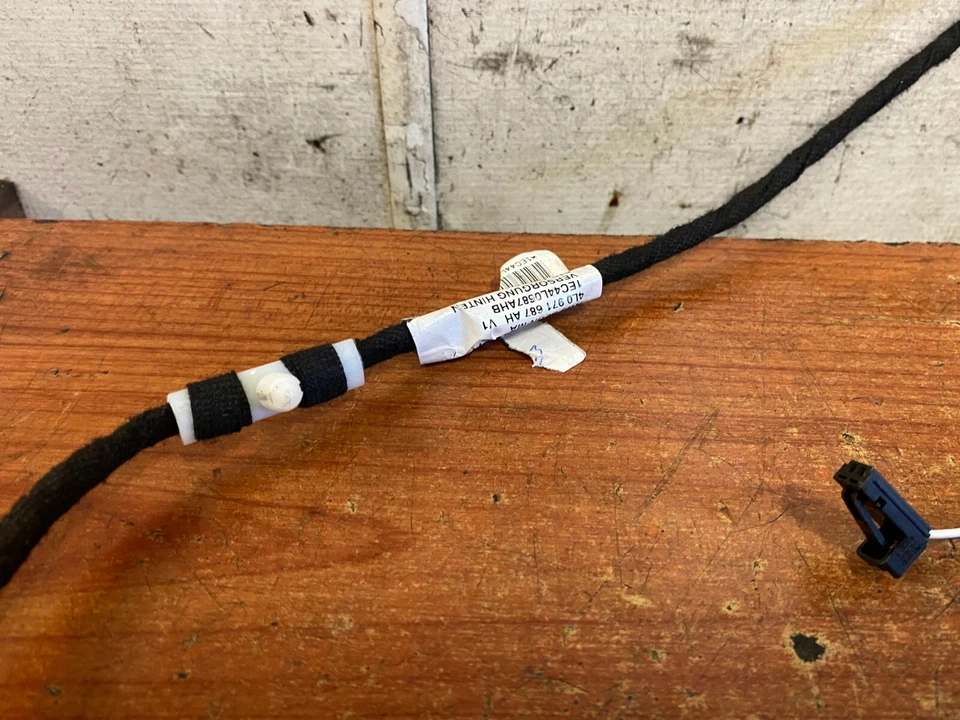 TELAR CABLEADO PUERTA TRASERA LADO CONDUCTOR GENUINO AUDI Q7 2014 4L0971687AH  - Imagen 2 de 4