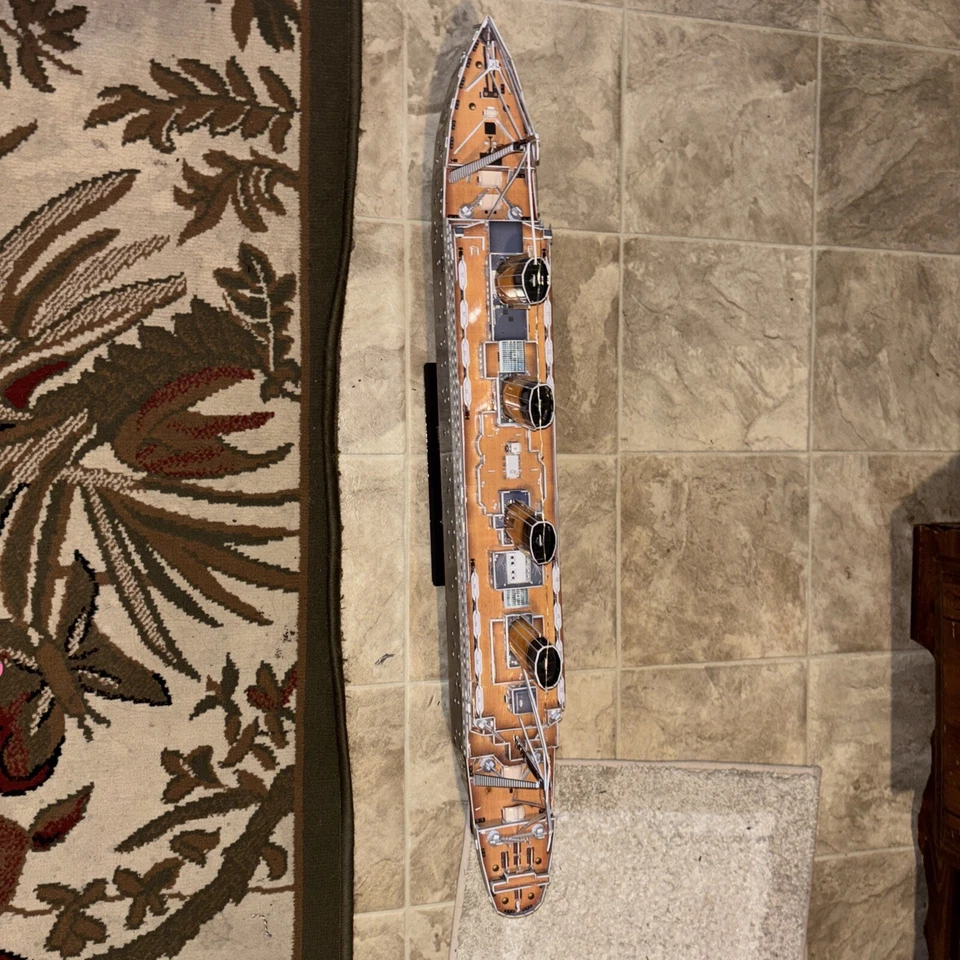 RMS 泰坦尼克号海洋衬里木制模型 25 英寸白色星际航运游轮全新 — 第 2/4 张图片