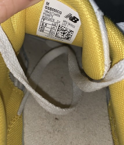 Scarpe da ginnastica New Balance 550 - Bianco/Giallo/Blu - Taglia 6,5 - Foto 12 di 12