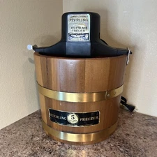 Vintage Richmond Cedar Works 5 Qt Sterling Ice Cream Freezer with Wooden Bucket