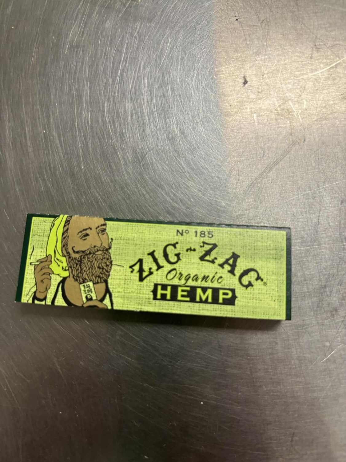 Zig-Zag Hemp Unbleached Vegan Rolling Papers - 1 1/4 Size, 6-Pack - Sustainable 