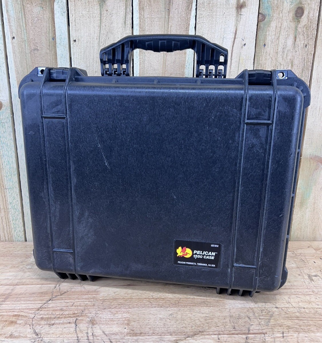 Pelican 1550 Watertight Protector Case Black Good Condition A/B
