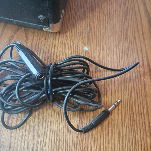 Traynor Guitar Mate 15 Watt Guitar Amp Practice 6 Inch Speaker - Very Good! - Picture 10 of 13
