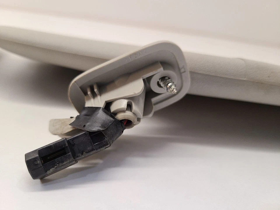 2010 2011 2012 MAZDA CX-7 Driver and Passengers LH RH Sun Visor Illumination Foto 4 de 4