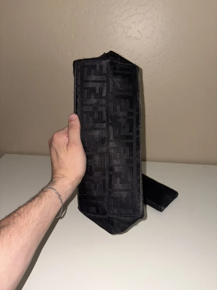 Fendi Zucca Baguette Shoulder Bag - Image 3 of 4