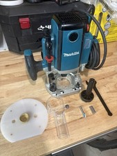 Makita RP2301FC 3-1/4 HP Plunge Router Variable Speed + Bit & Accessories