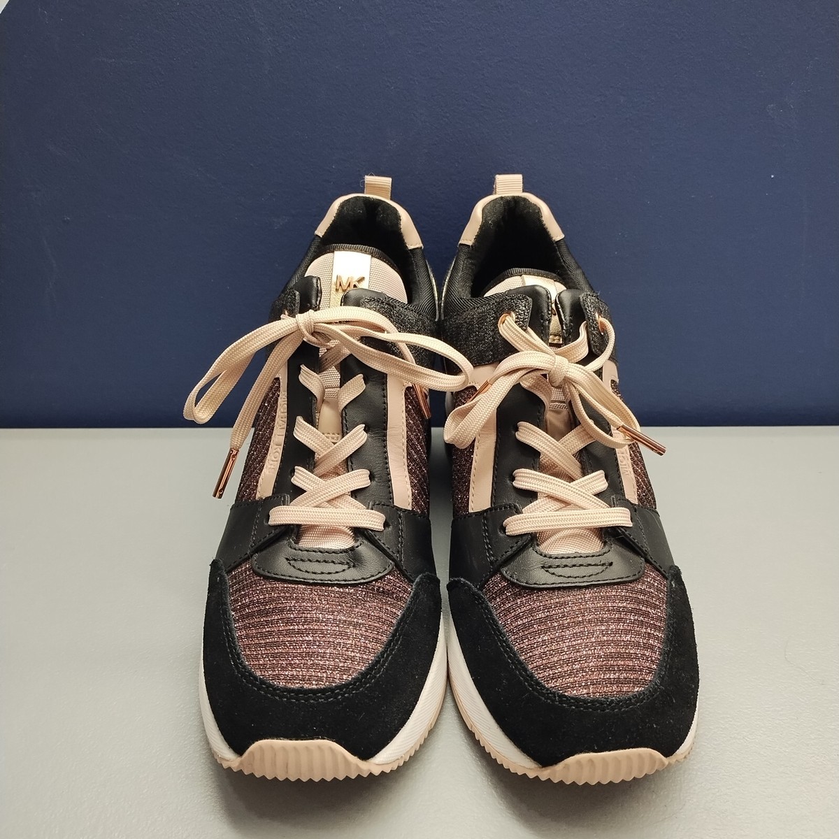 Michael Kors Athletic Sneaker Womens Size 9M Multi Leather