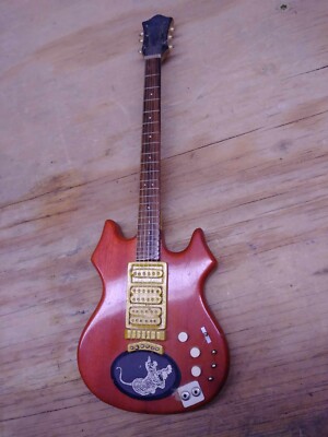 Miniature Folk Art Hand Crafted Electric Guitar 9.5in   VERY COOL MAKE OFFER