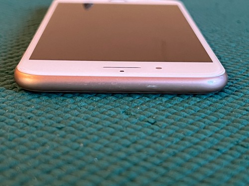 Apple iPhone 8 Plus - 64GB - Gold unlocked A1864 (CDMA + GSM) - Afbeelding 2 van 12