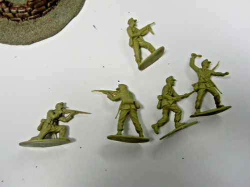 5 Airfix WW11 German Africa Corp Infantry 1/32nd (April. Listing) - Picture 6 of 7