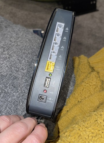 Belkin N150 Wireless/Wi-Fi Router Model: F9K1001v1. WPA/WPA2 LAN/WLAN - Picture 2 of 3