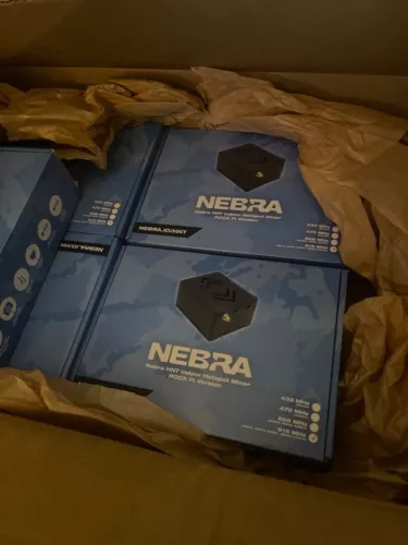 Nebra Indoor Helium HNT Hotspot Miner US 915MHz Rock Pi - In hand - Unopened! 