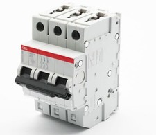 ABB SmissLine S403 M B13 2CCS573001R0135 Circuit Breaker -used-