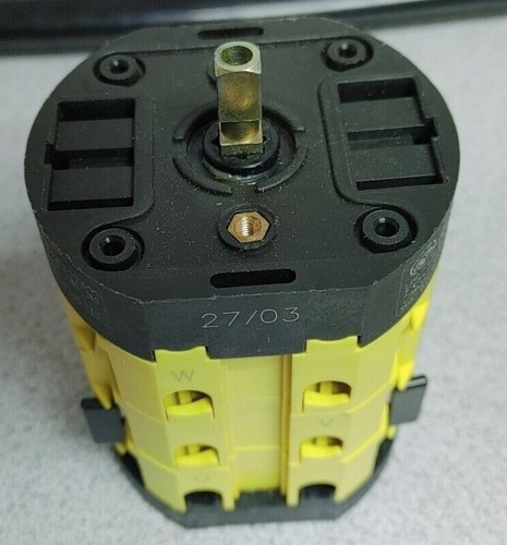 GIOVENZANA C0320013R PHOENIX CAM SWITCH BYPASS SWITCH COMPLETE 25A NEW!! - Picture 2 of 2