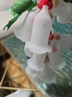 VTG 1950s 60s FROSTED 18 BELL CLUSTER WITH LEAVES & HOLLY BERRIES 8" TALL IN BOX — photo 5
