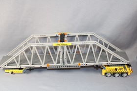 Lego City 7900 Truck with Bridge Heavy Loader + Minifigure - Incomplete + OBA