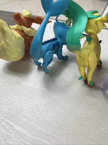 Pokémon Figurine Lot 26 Evee Evolutions, Charizard, Gengar, Ash , Magmar *read* - Picture 15 of 24