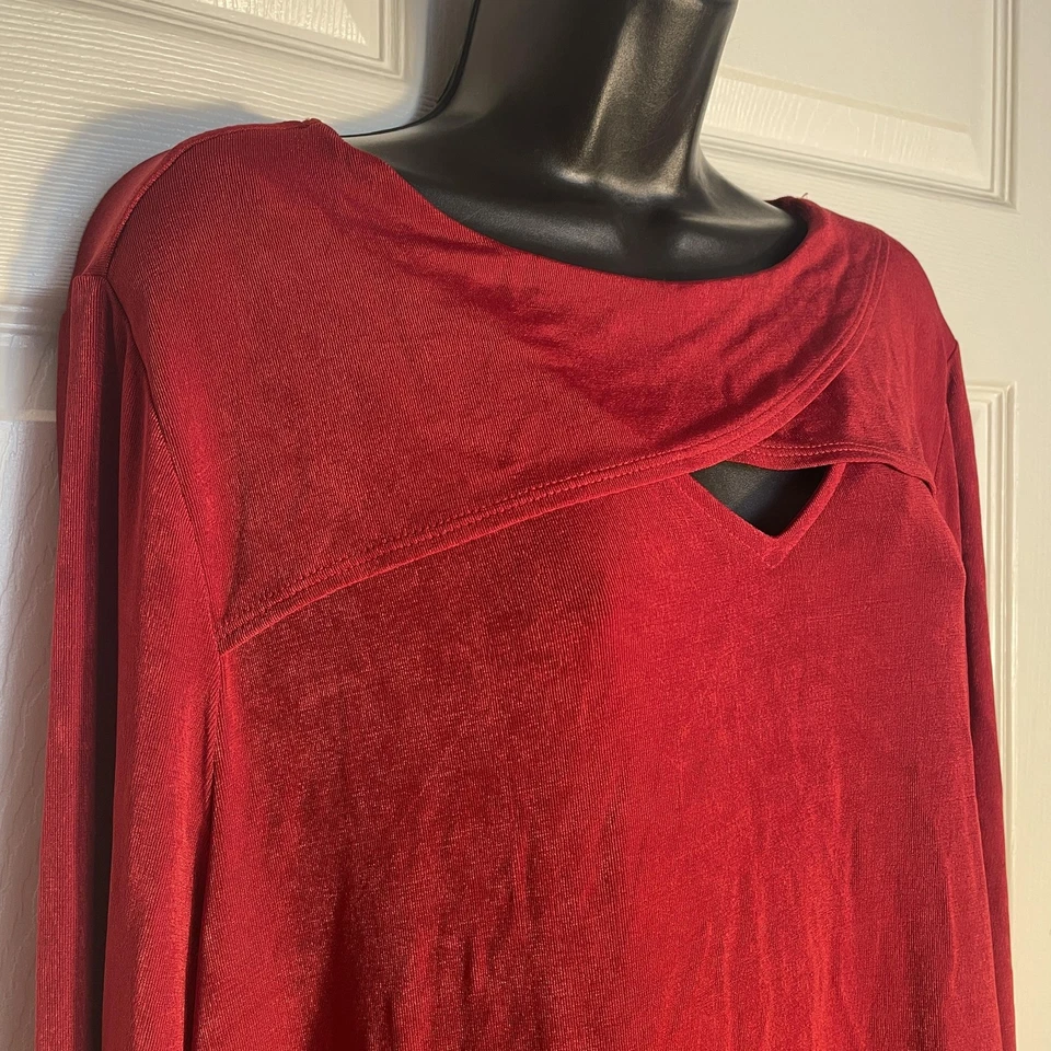 Vestido Chico's Travelers para mujer 4 rojo manga larga cuello cerradura midi elástico Foto 2 de 4