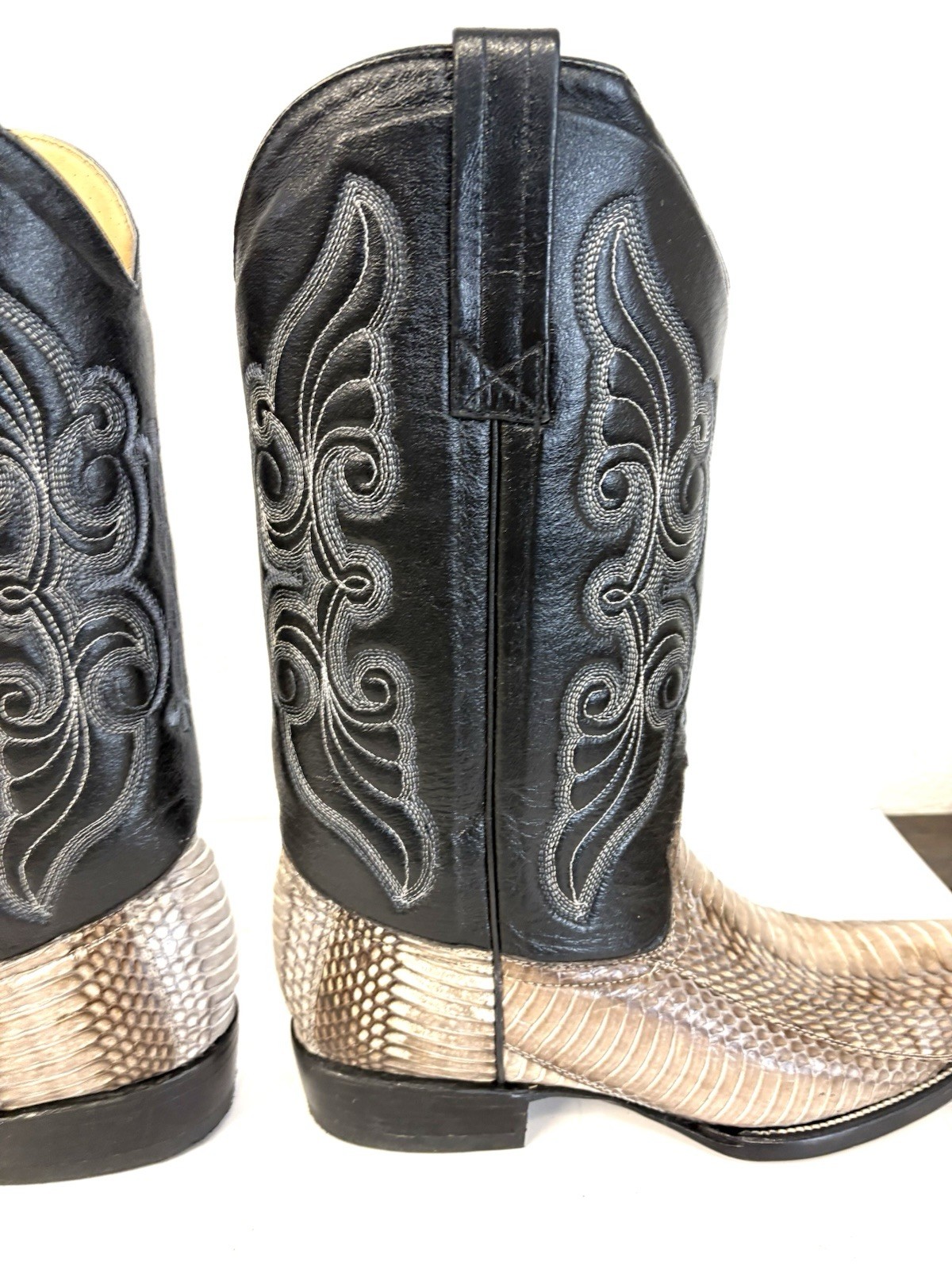 Circle G Exotic Gold Python Vamp Black Leather Bo… - image 15