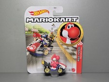 Rare - Hot Wheels Mario Kart Red Yoshi Standard Kart Bnib