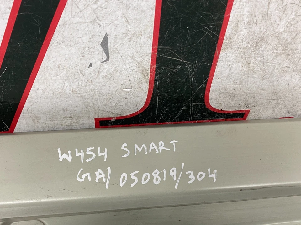 FALDA LATERAL MERCEDES BENZ W454 SMART FORFOUR / CUBIERTA ALFÉIZAR A4547930110 - Imagen 2 de 4