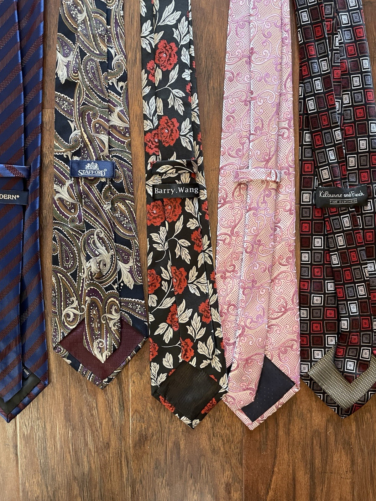 22 assorted ties: Great condition! Misc. Brands. - image 1