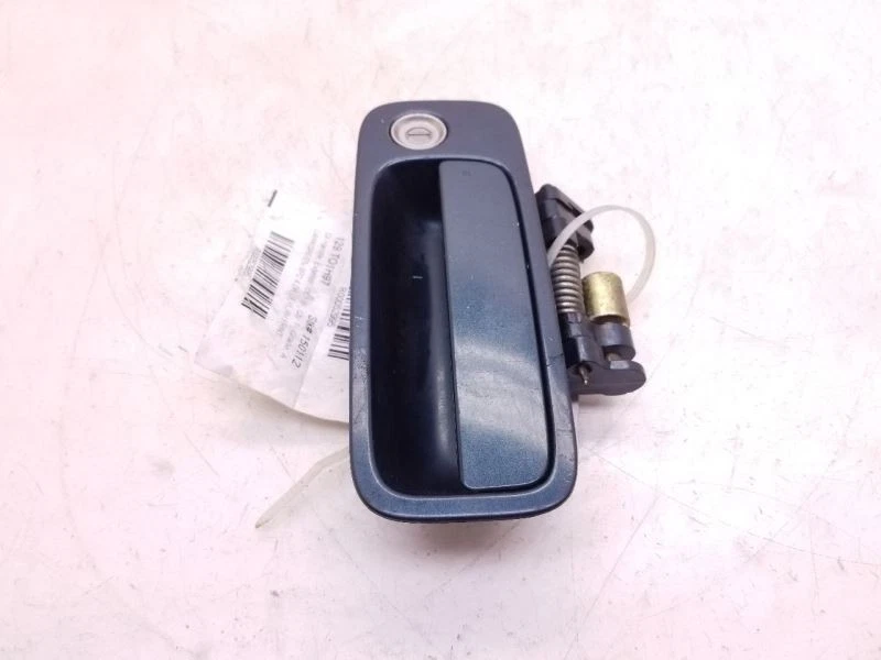 Manija de puerta exterior derecha del pasajero delantero Toyota Camry Le 97 Foto 3 de 4