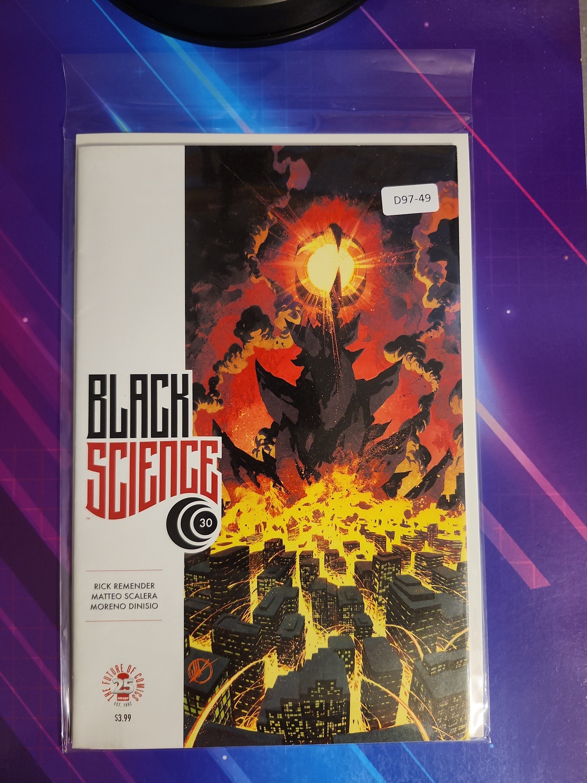 BLACK SCIENCE #30 8.0 IMAGE COMIC BOOK D97-49