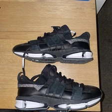 Size 11 - adidas Twinstrike ADV Stretch Leather 2018
