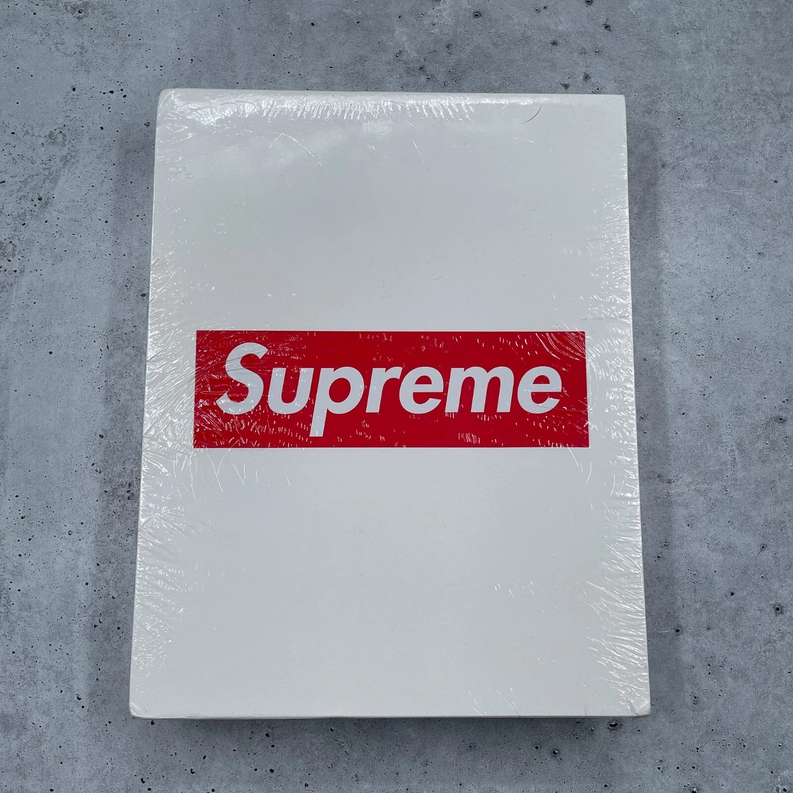 SUPREME FW19 Book Volume 2 Phaidon Hardcover New Sealed Accessories