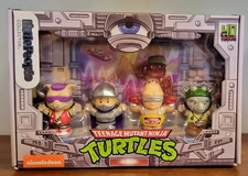 Little People Teenage Mutant Ninja Turtles 4 Figure Collector Box.  New. 