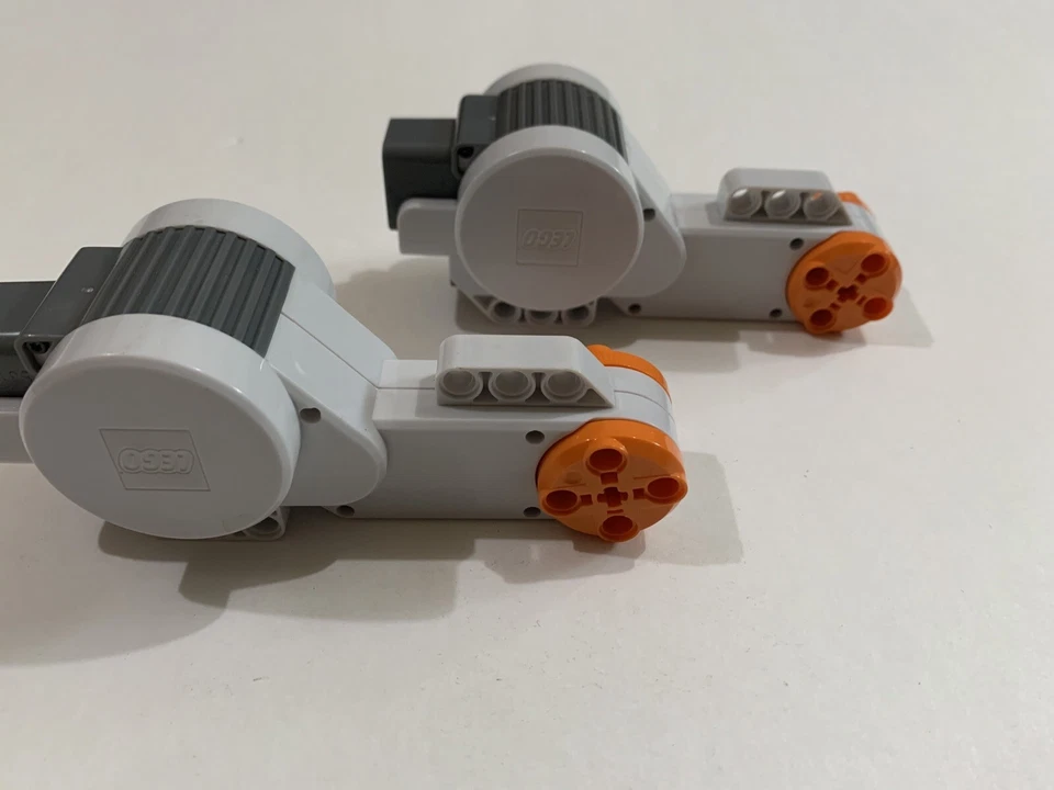 Lego Mindstorms Servo Motor Set of 2 - Image 4 of 4