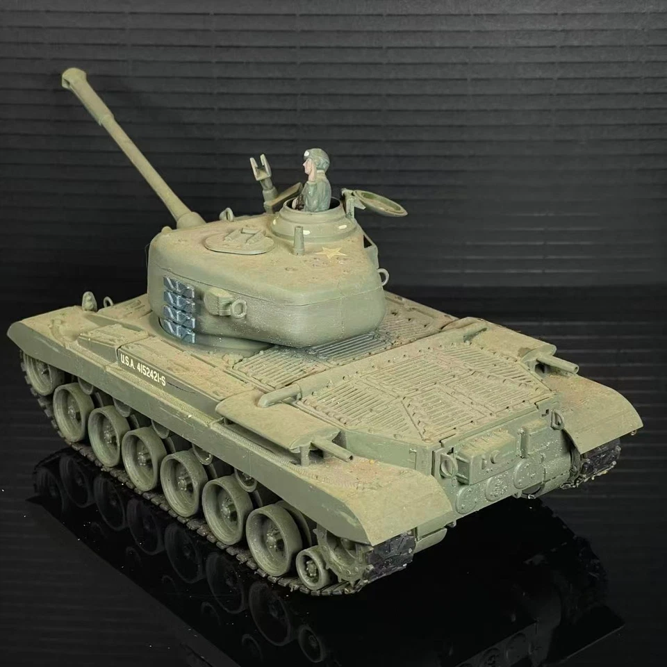 Lindberg Line US M46 Patton Tanque Escala 1/32 Pintado Construido Modelo 11" con Soldado Foto 3 de 4