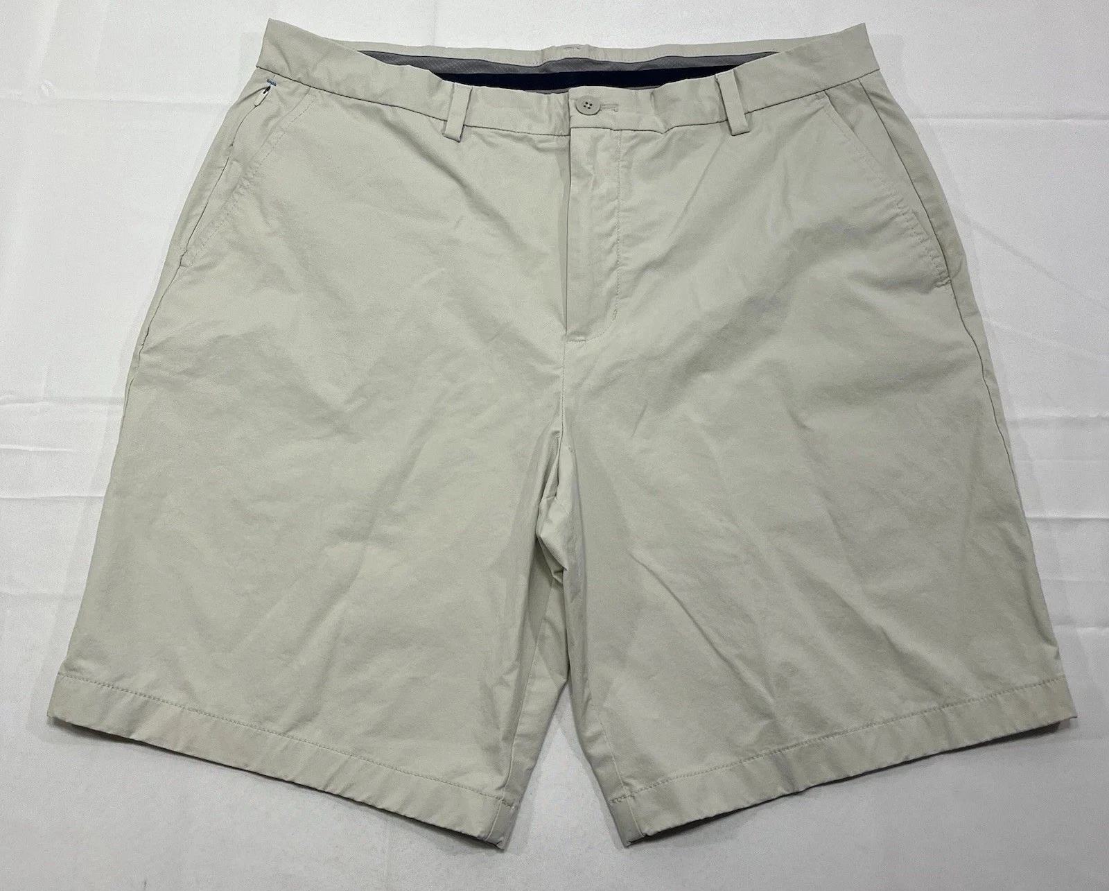 Vineyard Vines On-The-Go Shorts Mens 36 9” Ins Khaki Beige Performance Golf READ