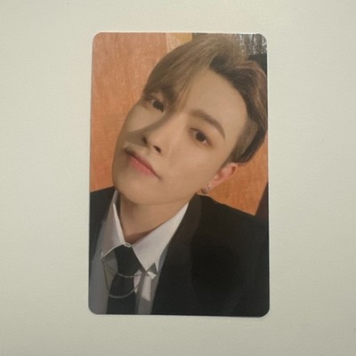 ateez hongjoong seasons greetings 2023 prom photocard