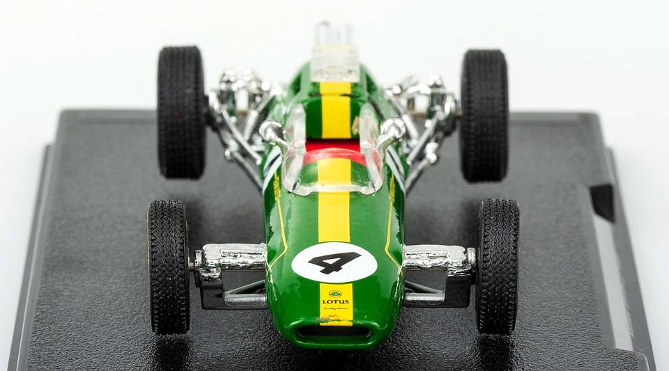 Lotus Climax 25 Jim Clark 1963 Scala 1:43 Modellino Formula 1 World Champion N°4 - Immagine 4 di 4