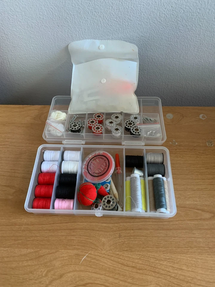 Máquina de coser compacta Sunbeam SB1818 Foto 3 de 4