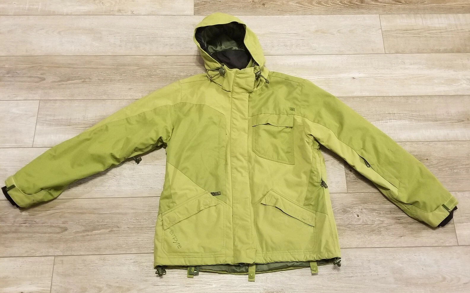 Empyre 10,000 MM Womens Snowboard Ski Jacket Coat Large Green Hood Insulated
