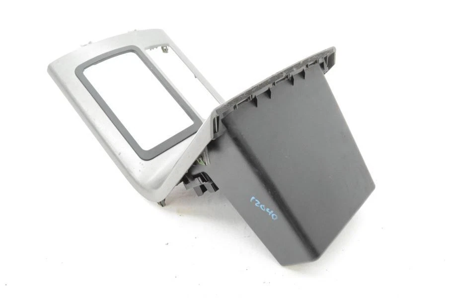 2005-2009 NISSAN PATHFINDER AUTOMATIC SHIFTER BEZEL GRAY 96941EA100 - Image 3 of 4